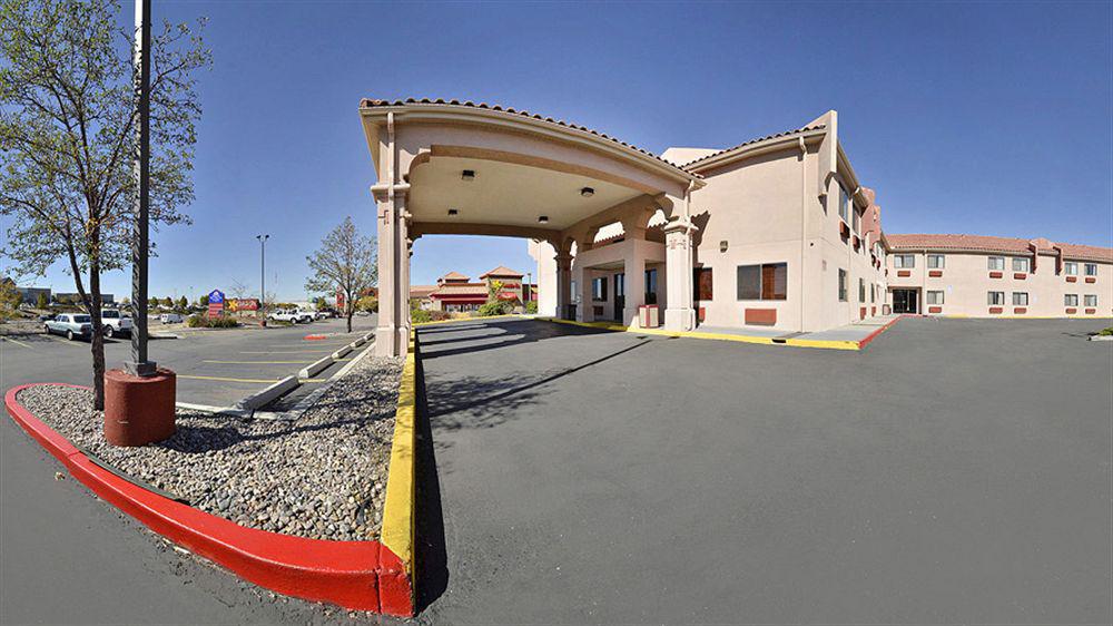 Quality Inn&Suites Albuquerque North near Balloon Fiesta Park Extérieur photo