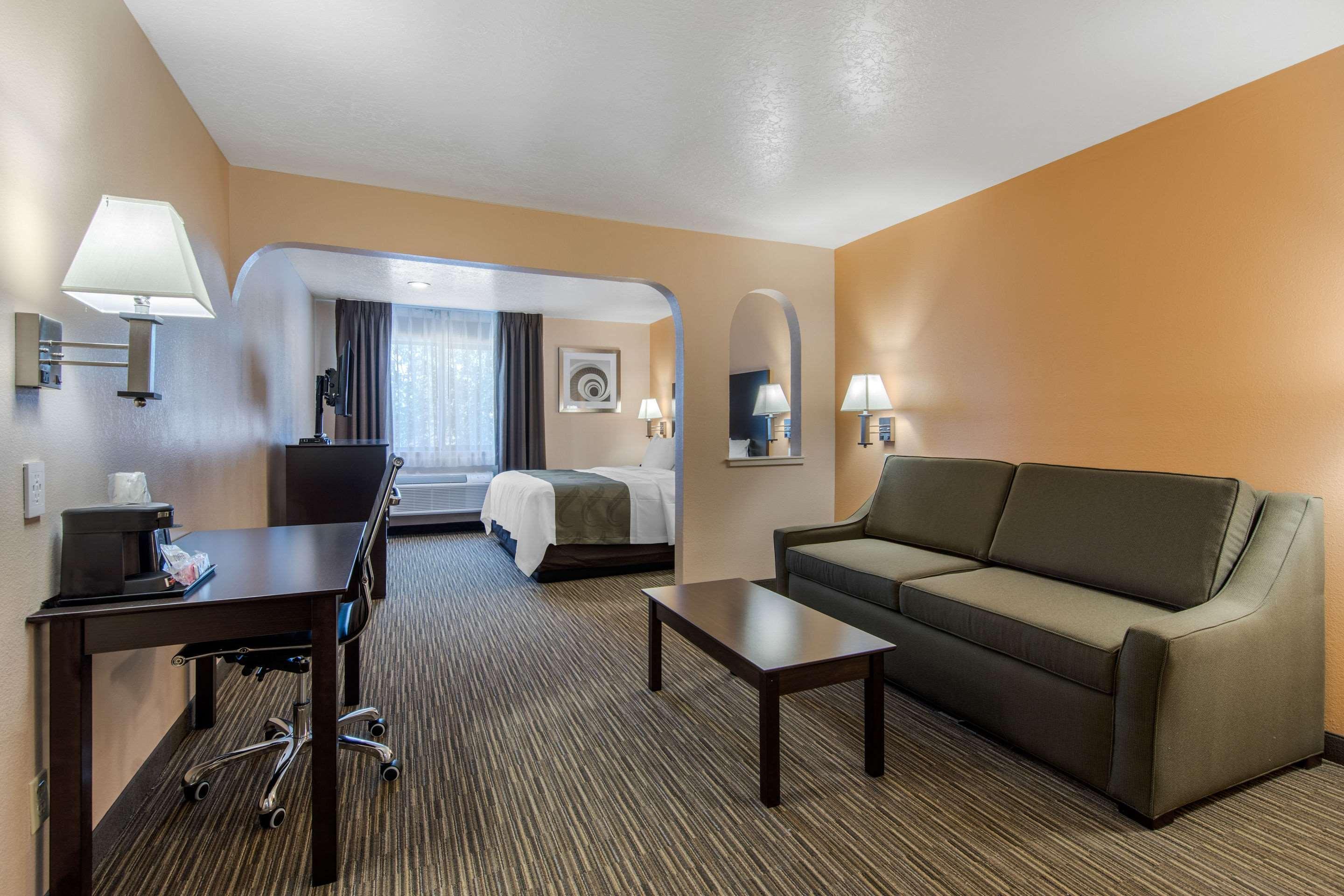 Quality Inn&Suites Albuquerque North near Balloon Fiesta Park Extérieur photo