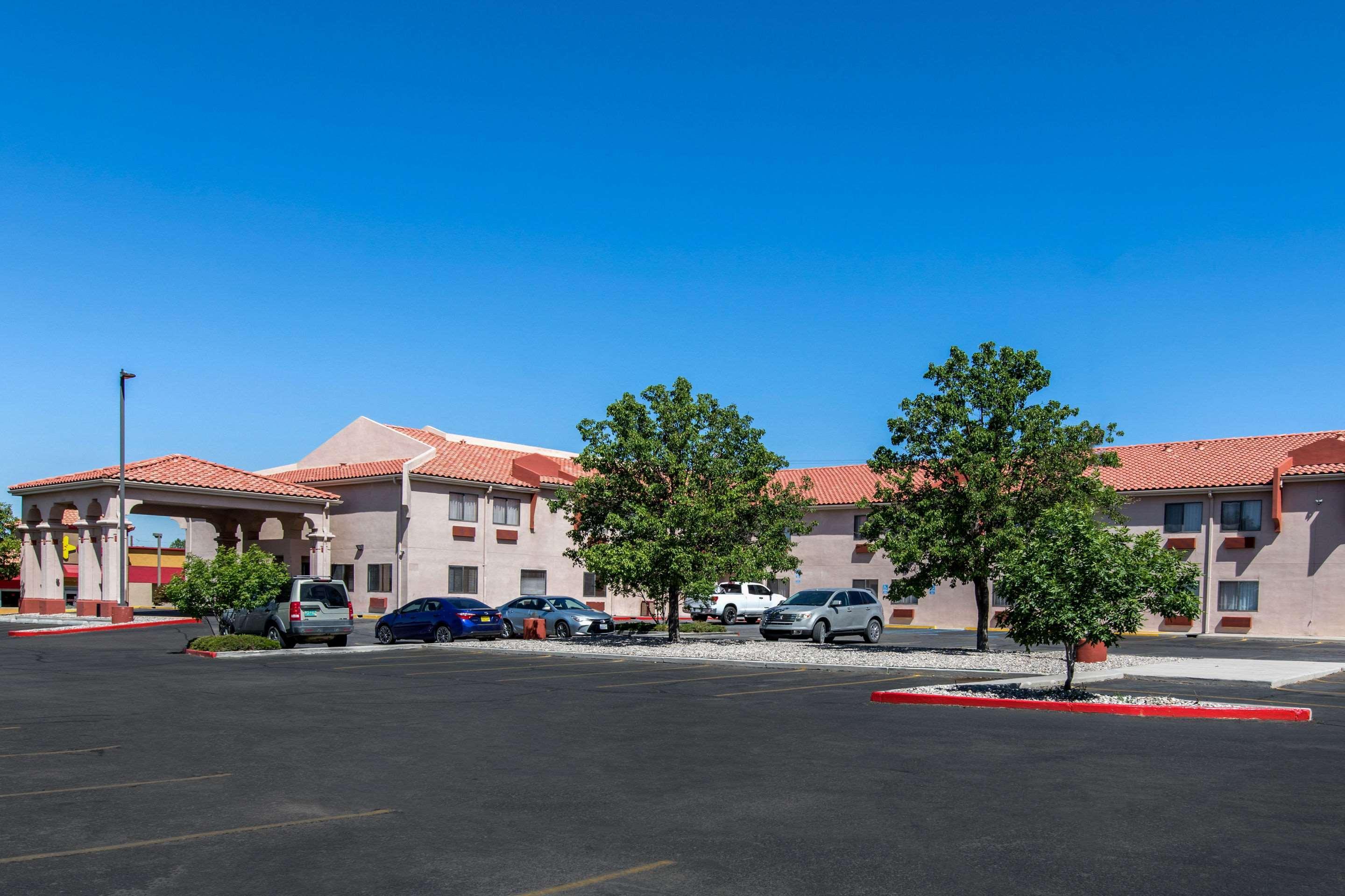 Quality Inn&Suites Albuquerque North near Balloon Fiesta Park Extérieur photo